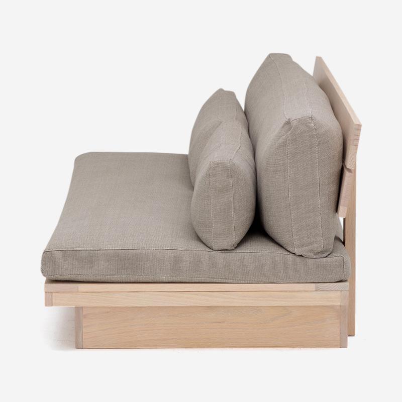 JARVI Oak & Fabric Sofa– Actus häuse